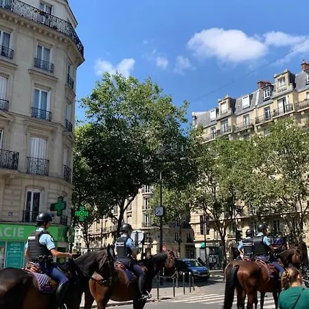 Studio 13m2completement * París